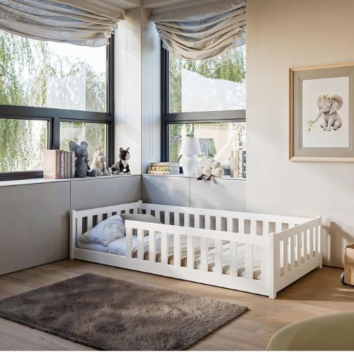 Montessori Bodenbett mit Rausfallschutz Weiß
