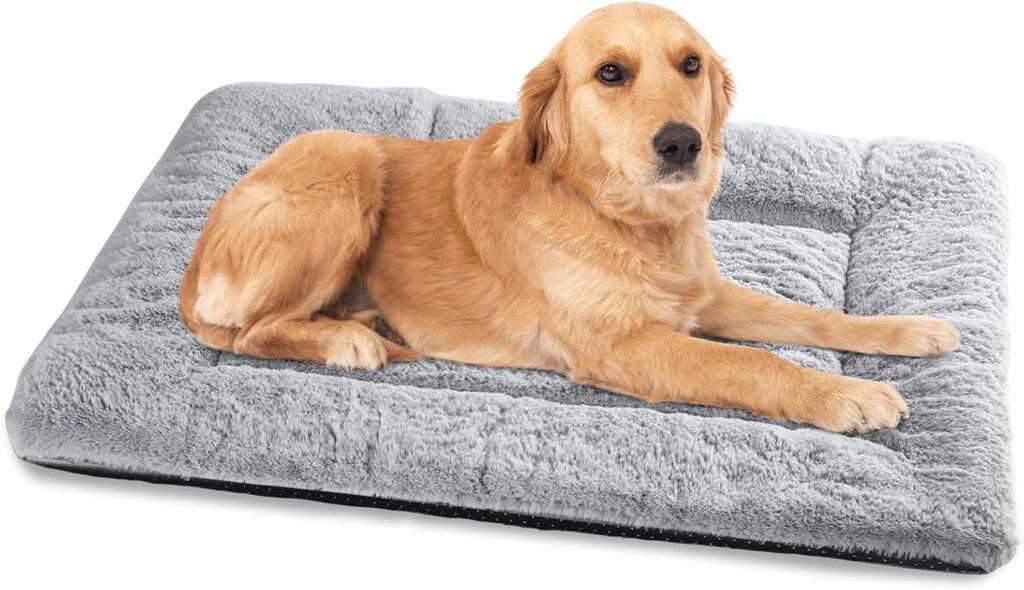 Hundebett für große Hunde (106×71 cm): Superweiches, waschbares Hundekissen und Katzenbett mit rutschfester Unterseite, in Grau.