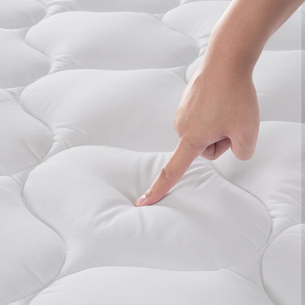 Matratzentopper 140x200cm: Weiche Matratzenauflage mit tiefer Tasche und maschinenwaschbarem Matratzenschoner, Weiß