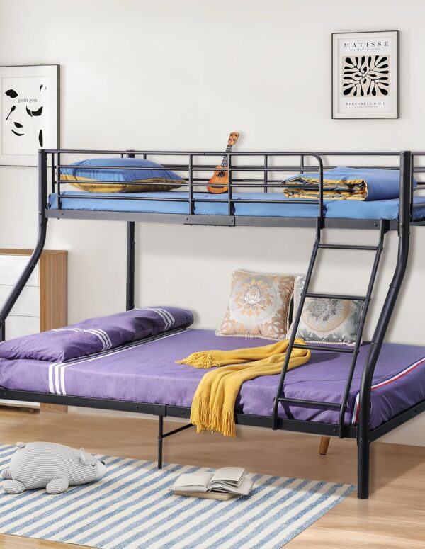 Etagenbett 140x200 cm mit Leiter, Lattenrost und Schubladen