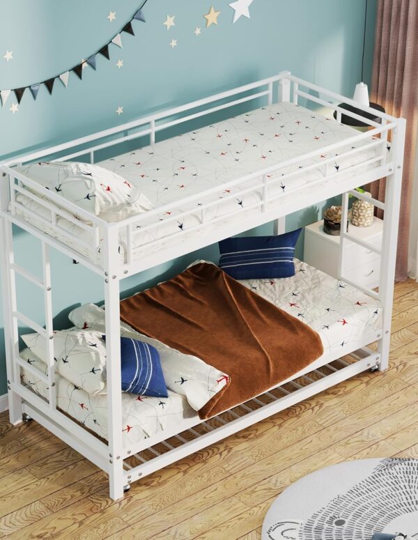 Etagenbett für 3 Kinder mit Ausziehbett, weiß